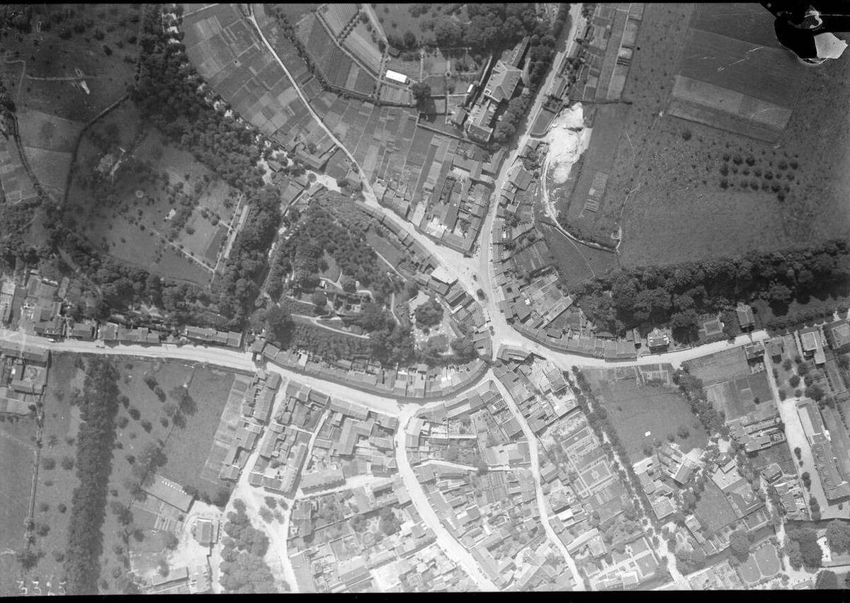 Aerial view of Valkenburg, 1920s-1940s.