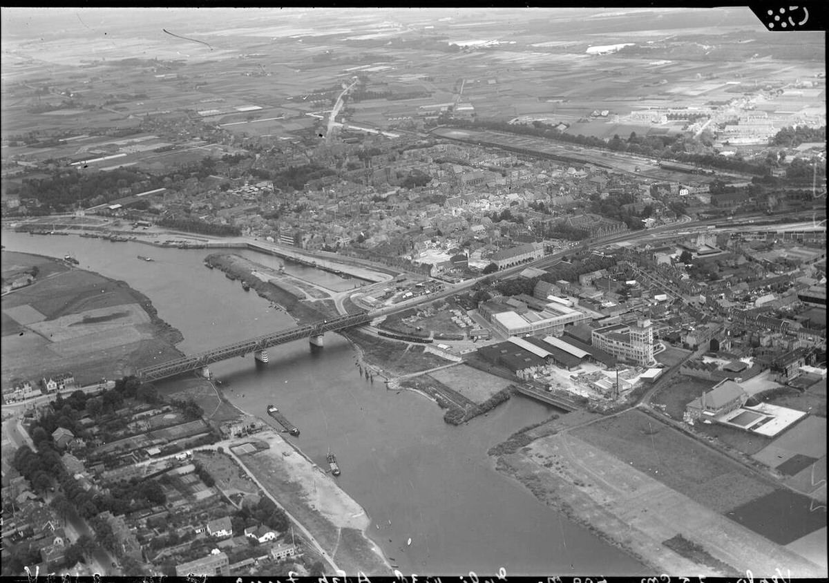 Aerial view of Venlo, 1920s-1940s.
