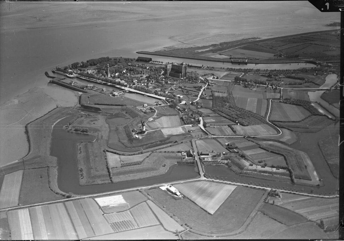 Aerial view of Veere, 1920s-1940s.