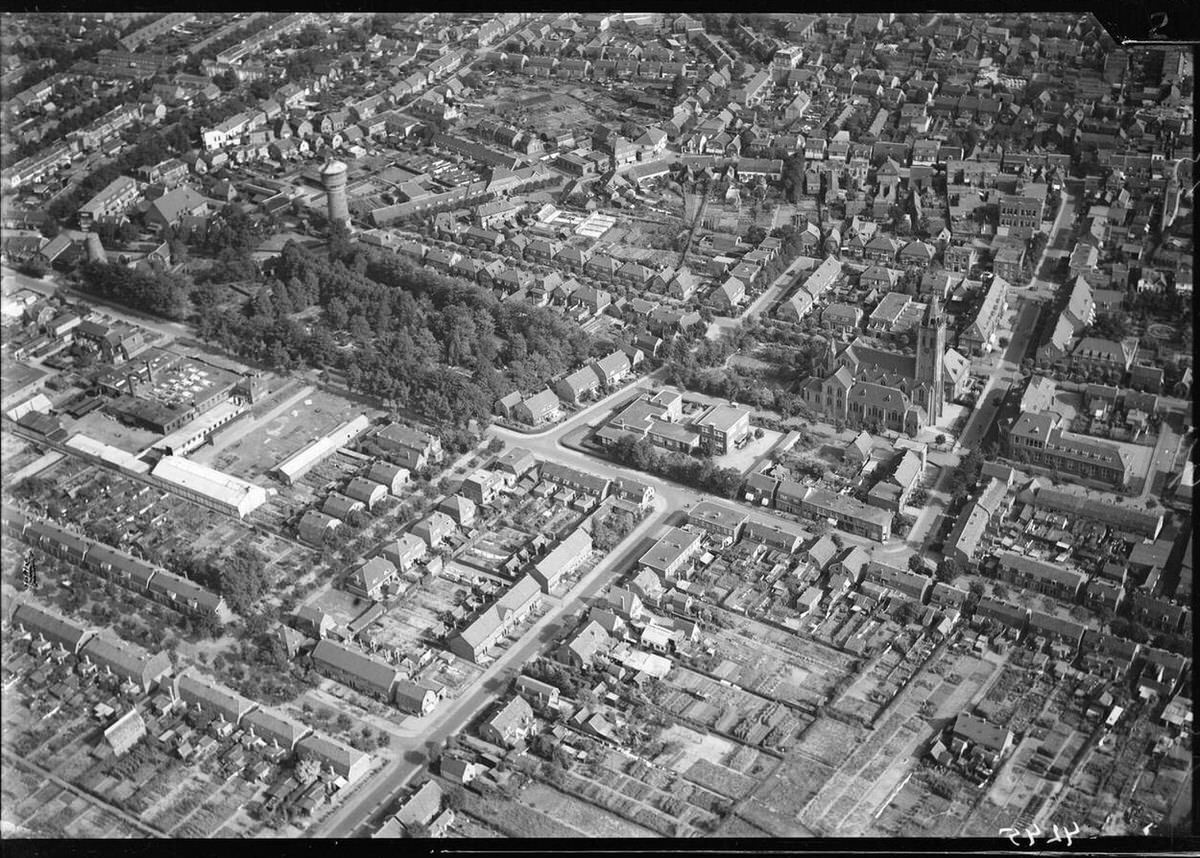 Aerial view of Zeist, 1920s-1940s.