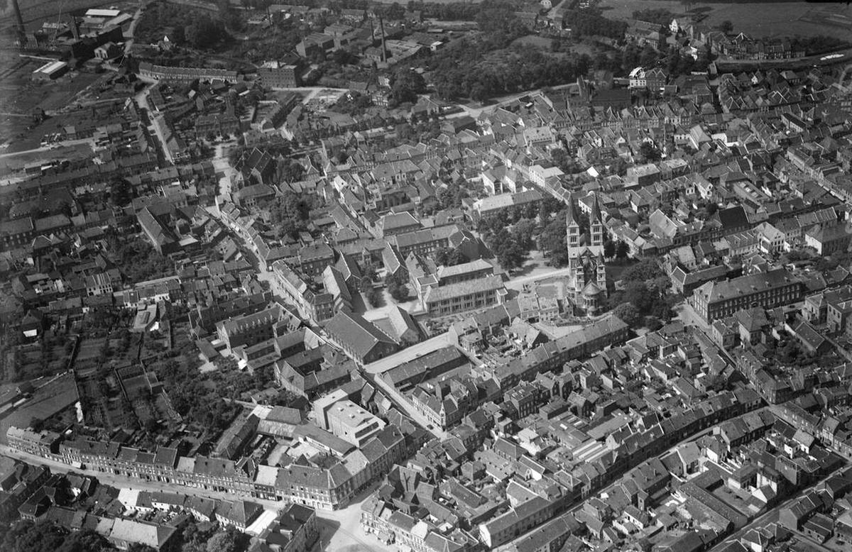 Aerial view of Roermond, 1920s-1940s.