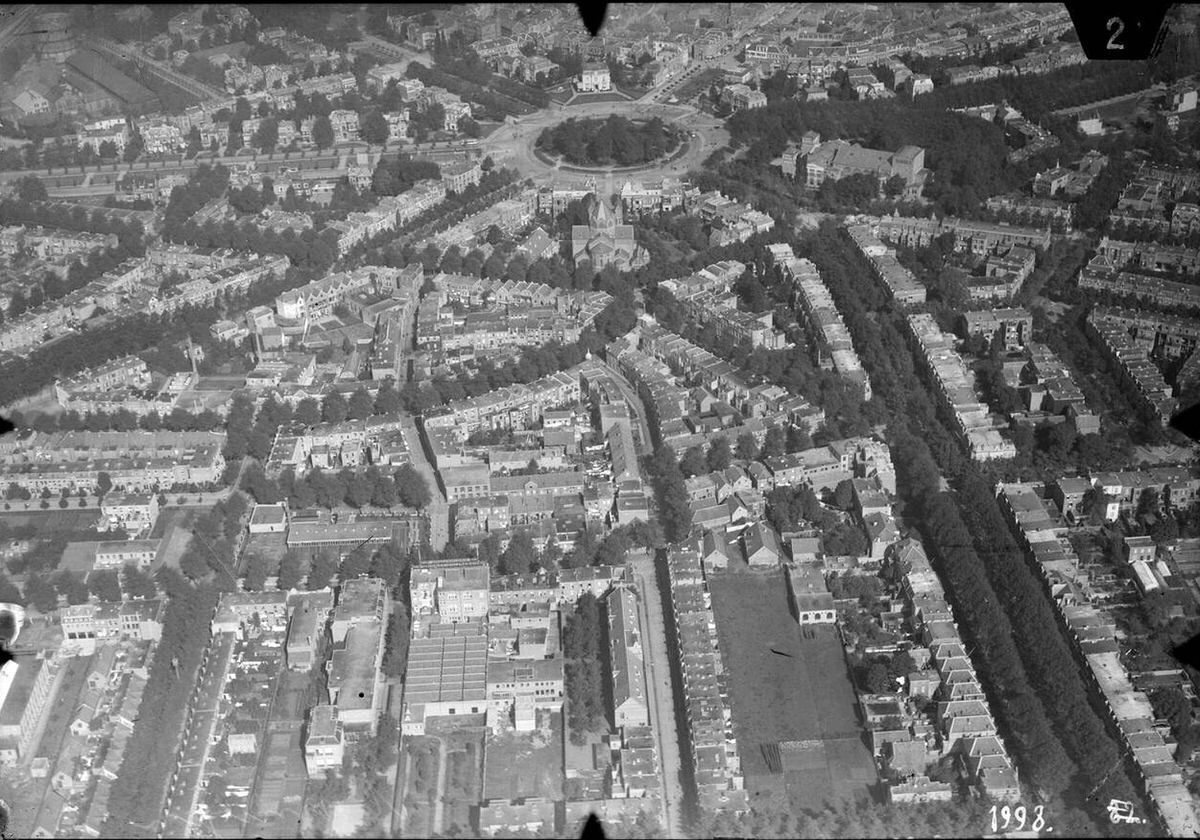 Aerial view of Nijmegen, 1920s-1940s.