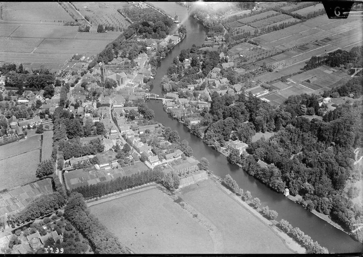 Aerial view of Loenen, 1920s-1940s.