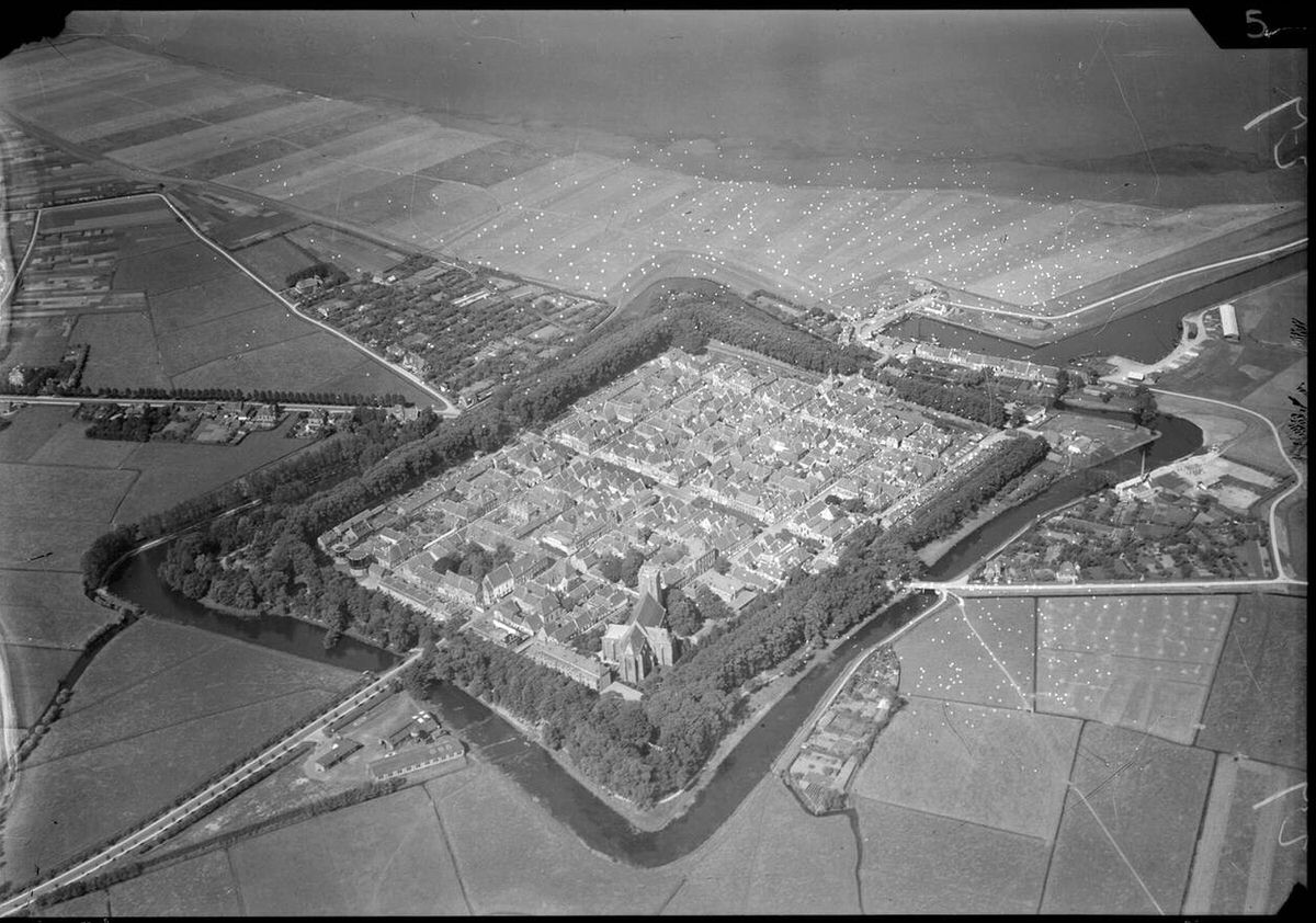 Aerial view of Elburg, 1920s-1940s.