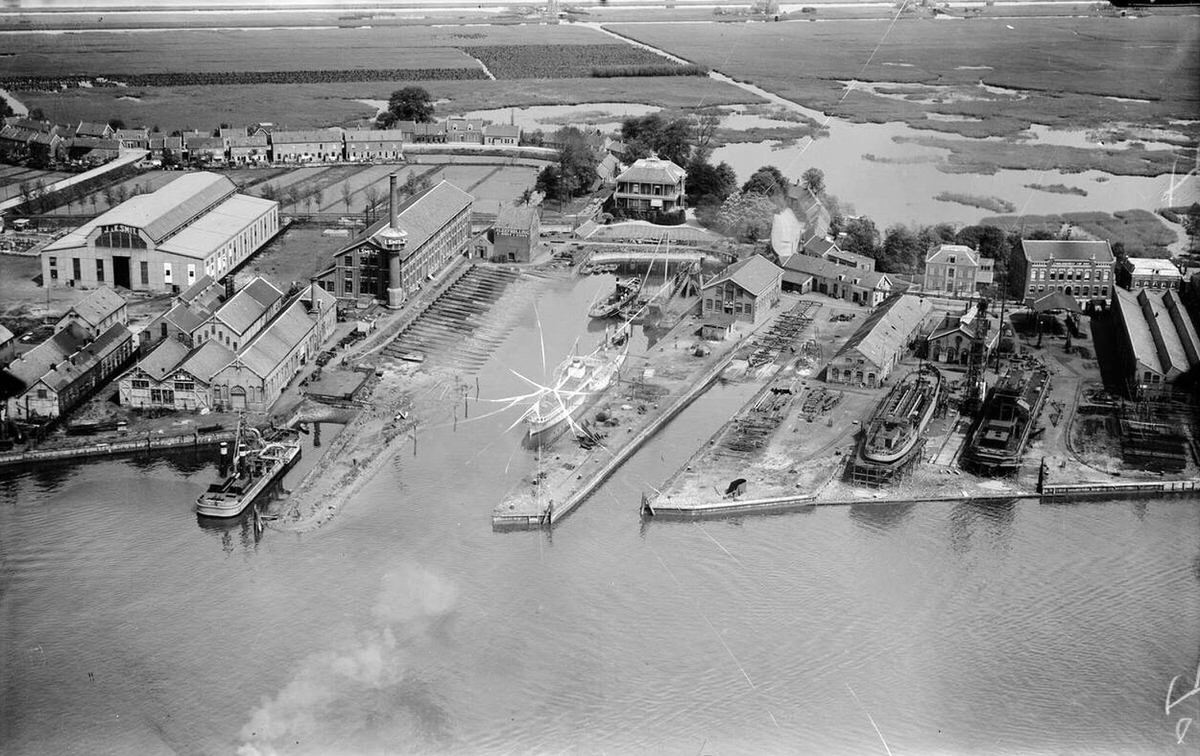 Aerial view of Kinderdijk, 1920s-1940s.