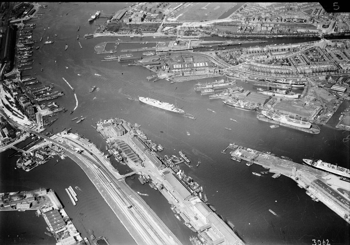 Aerial view of Amsterdam, 1920s-1940s.