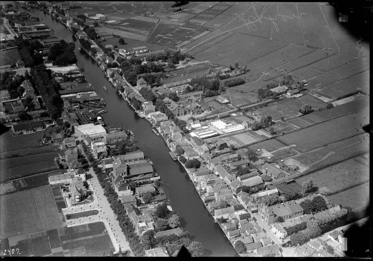 Aerial view of Alphen aan den Rijn, 1920s-1940s.