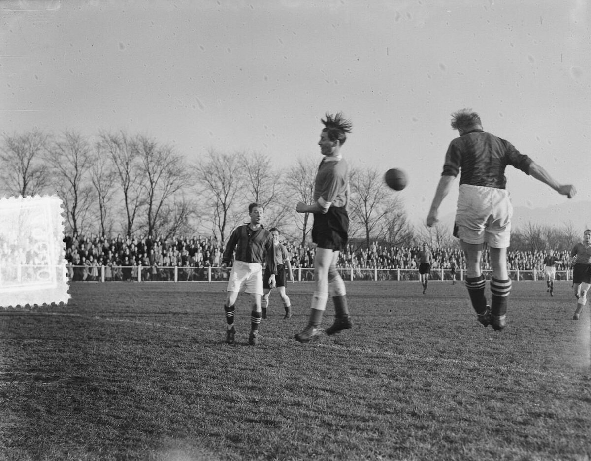 DWS football team, 1951