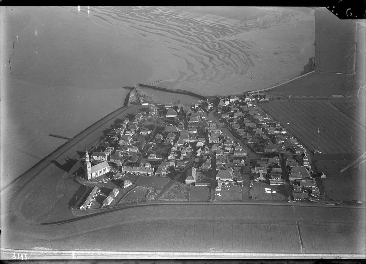 Aerial view of Hindeloopen, 1920s
