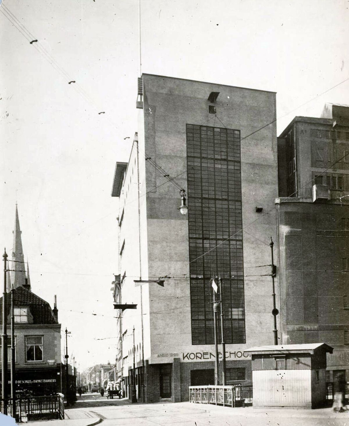 De Korenschoof silo and warehouse, 1920s