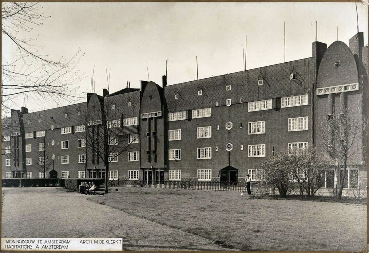 Eigen Haard housing project, 1920s