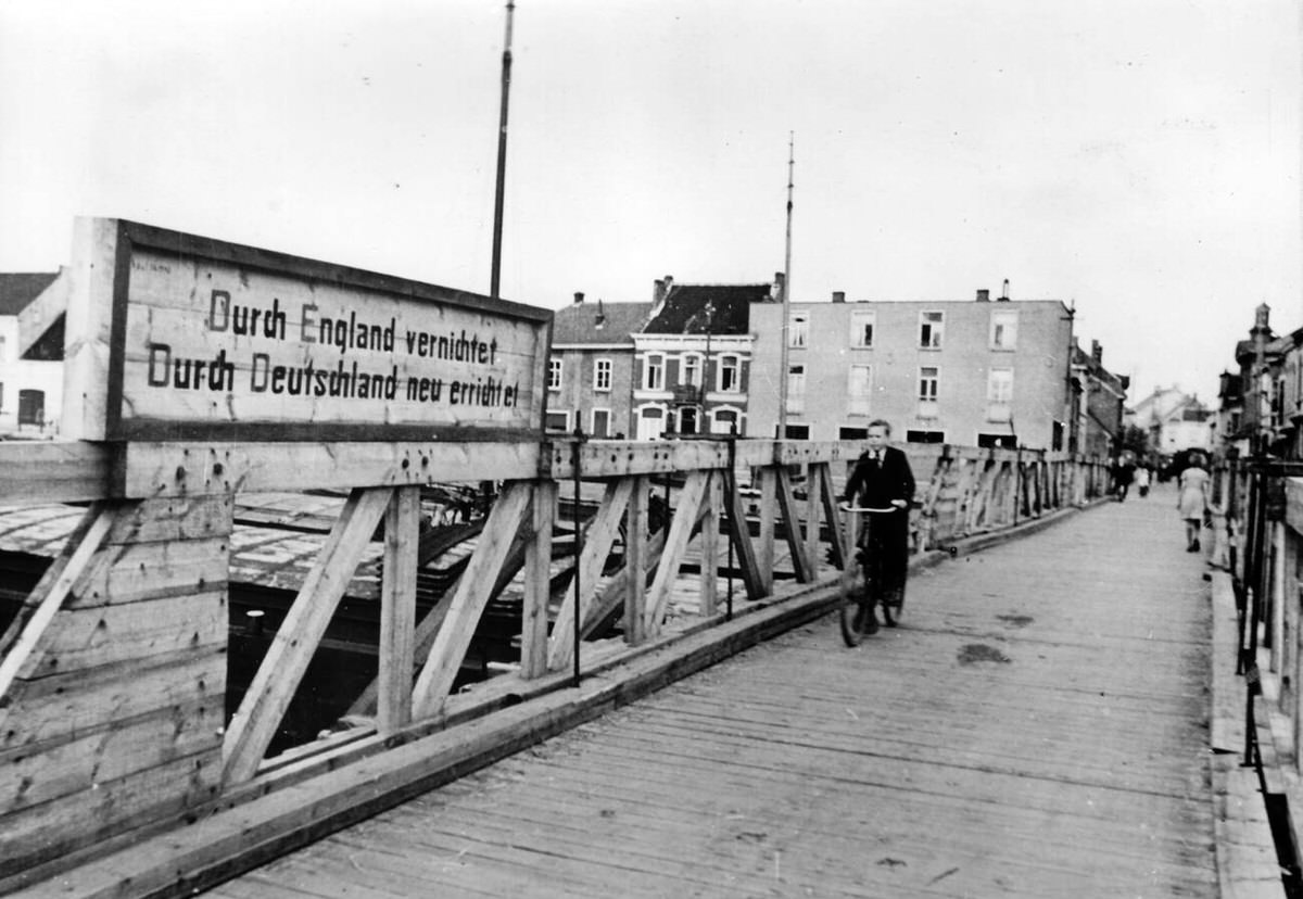 Wooden bridge over the Gent-Terneuzen Canal reconstructed by German engineers, 1940