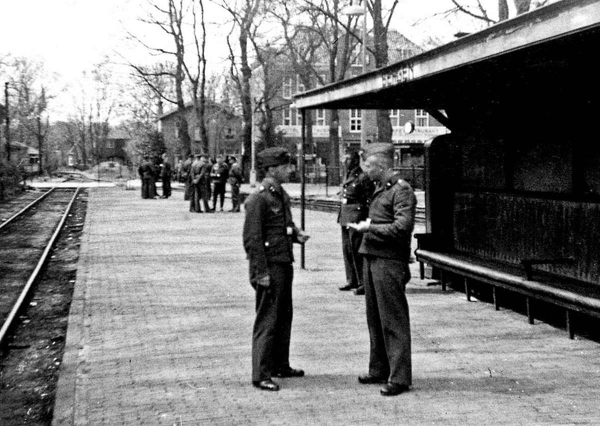 German soldiers at the train station in Bergen, 1941
