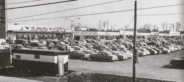 Grand opening of the Middletown Shopping Center, 1957