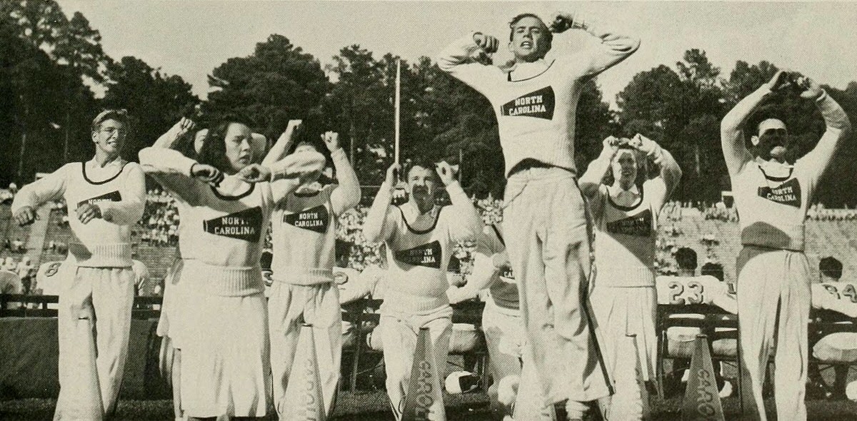 Cheerleaders, UNC, 1942