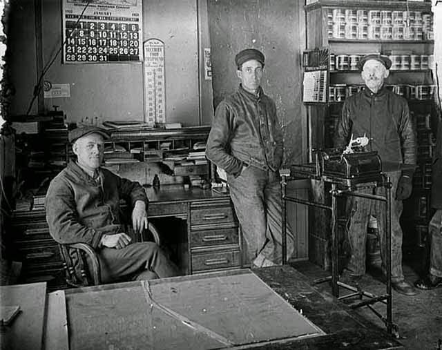 Office of the L. Andrew Olsen Lumber Company in Osseo, Minnesota, 1923