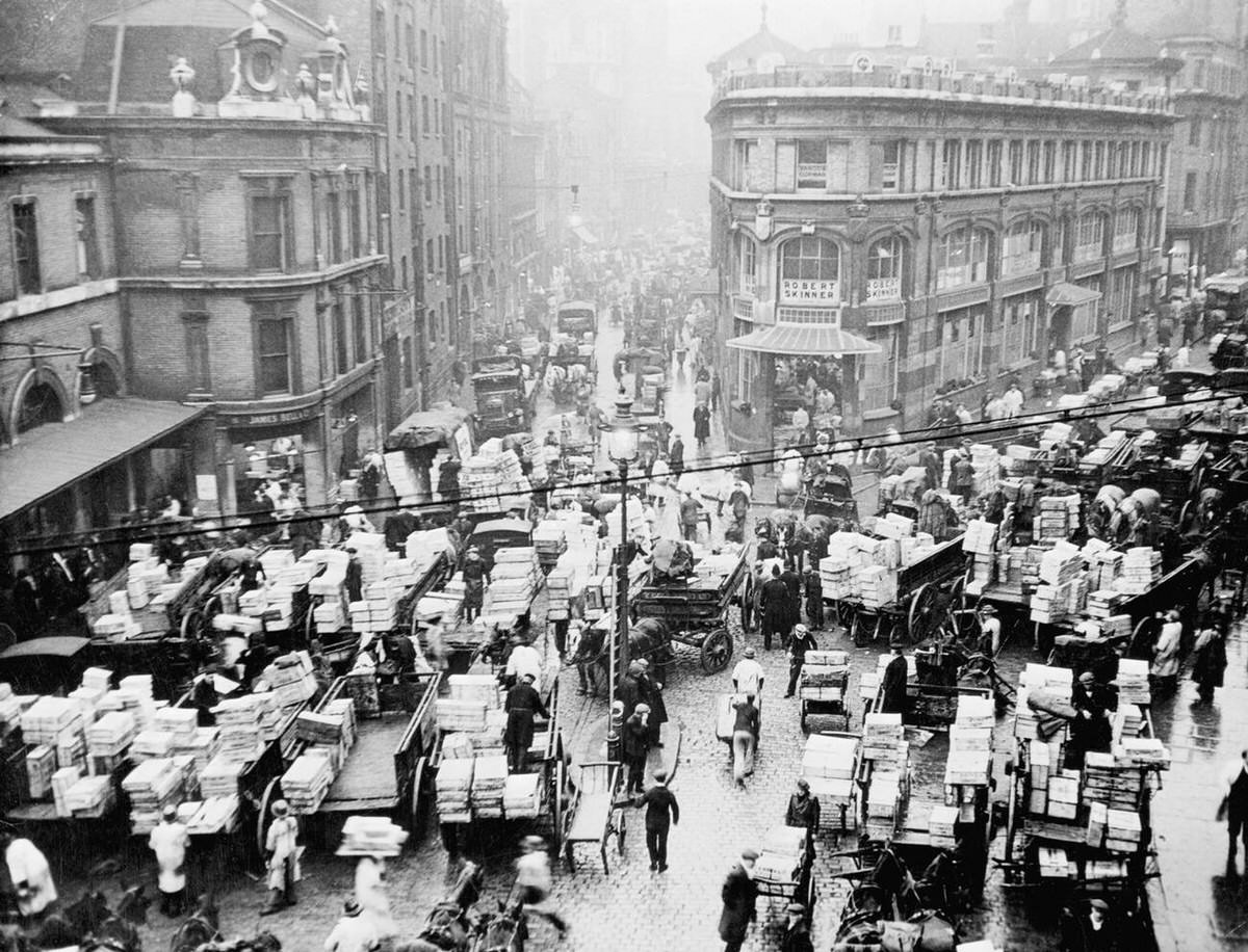 Billingsgate Market at 7:00 AM, 1937