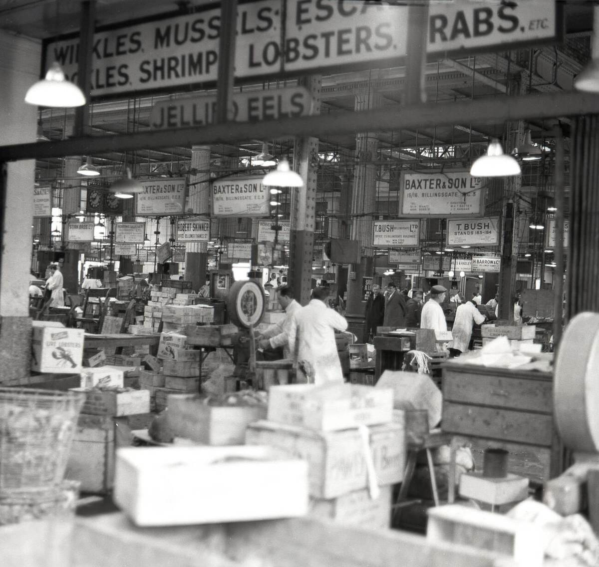 Fishmongers working at Billingsgate Fish Market, 1950s
