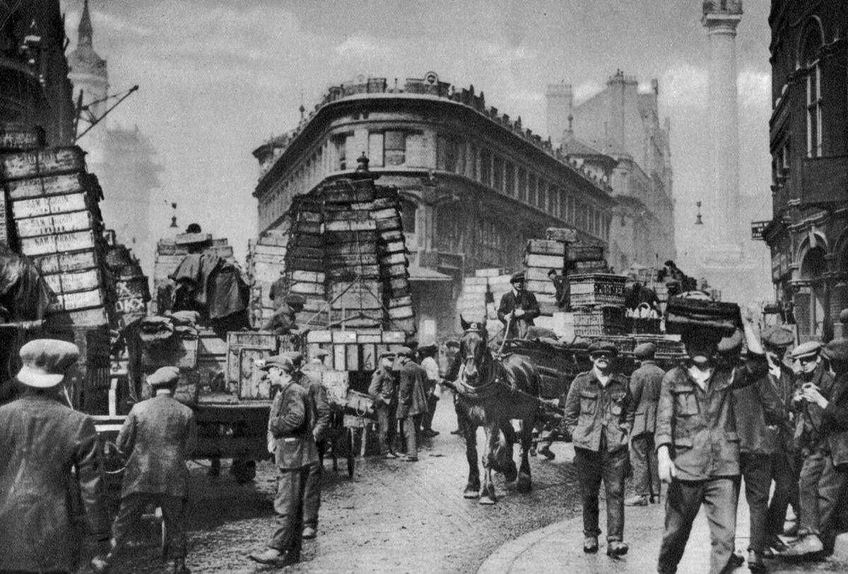 Fish porters in Billingsgate, 1926