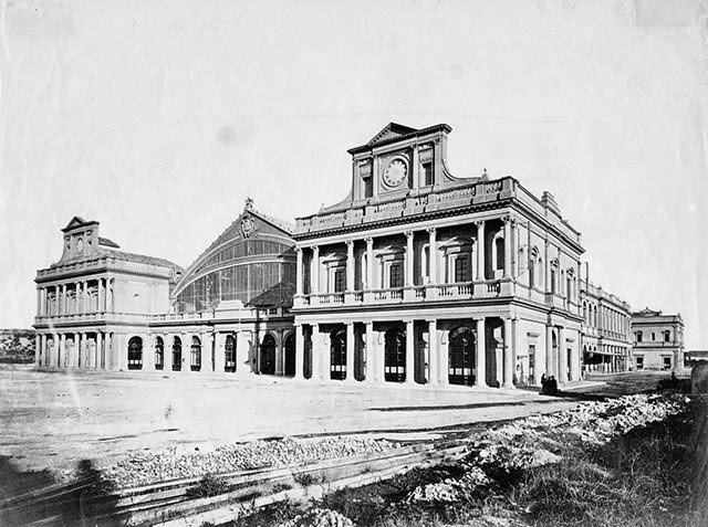 Facade of the old Termini station almost completed, 1873