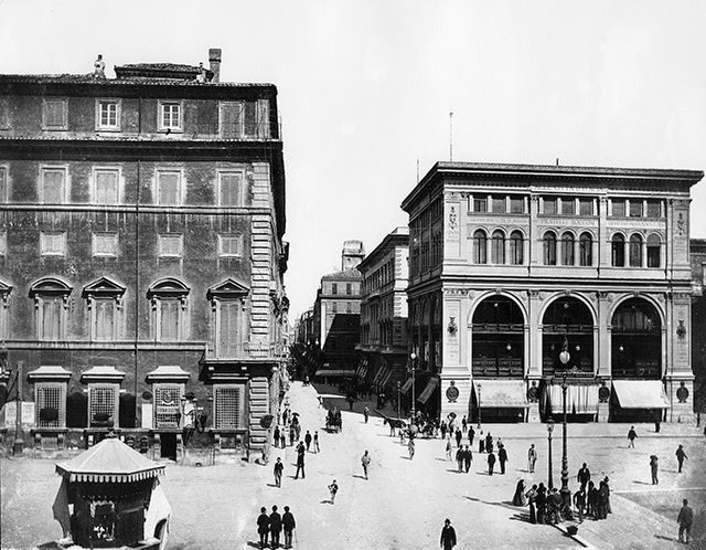 Via del Corso with Warehouses Bocconi on the right, 1890