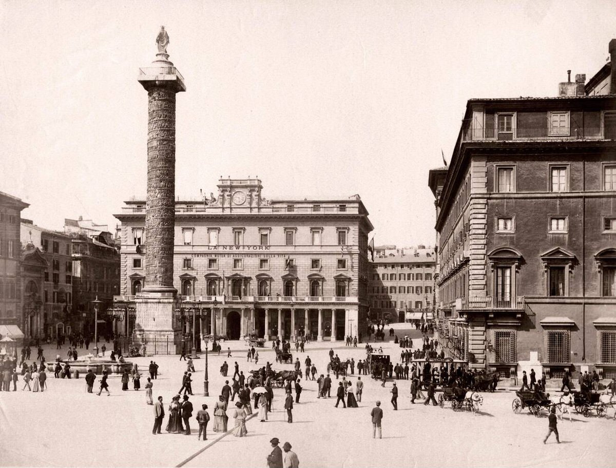 Piazza Colonna in Rome with pedestrians, 1890s