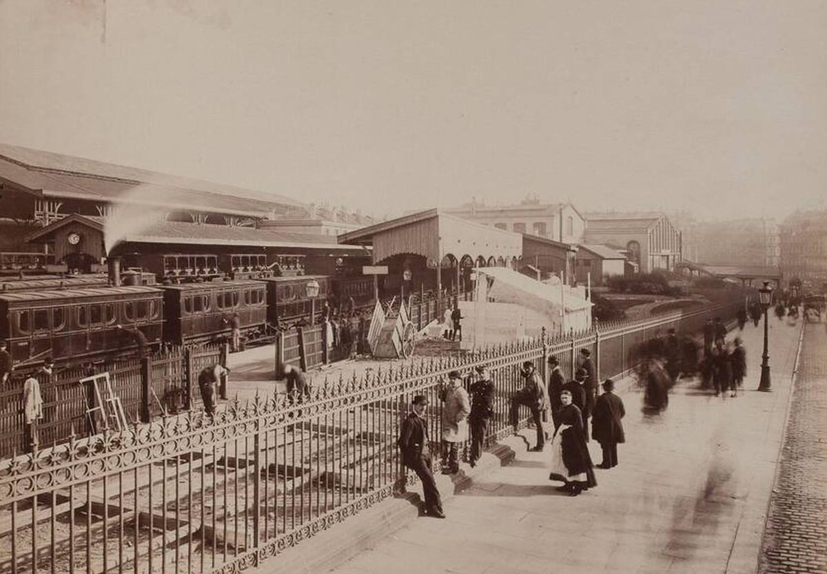 [Factually Corrected] Auteuil Group and Rue de Rome at Gare Saint-Lazare in Paris, 1885
