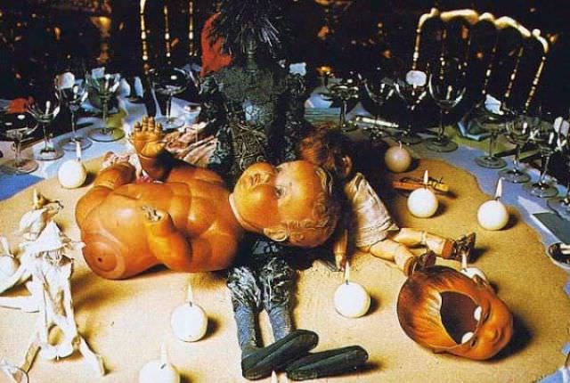 On the diner table are dismembered dolls and cracked skulls. This imagery is also prevalent in countless music videos. Its all about the occult elite’s MK culture.