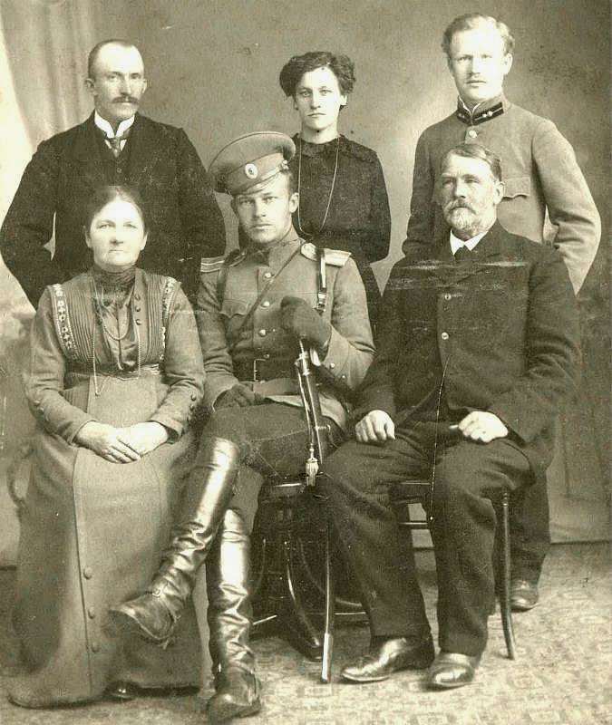 Portrait of a Russian cavalry officer and his family, 1910s