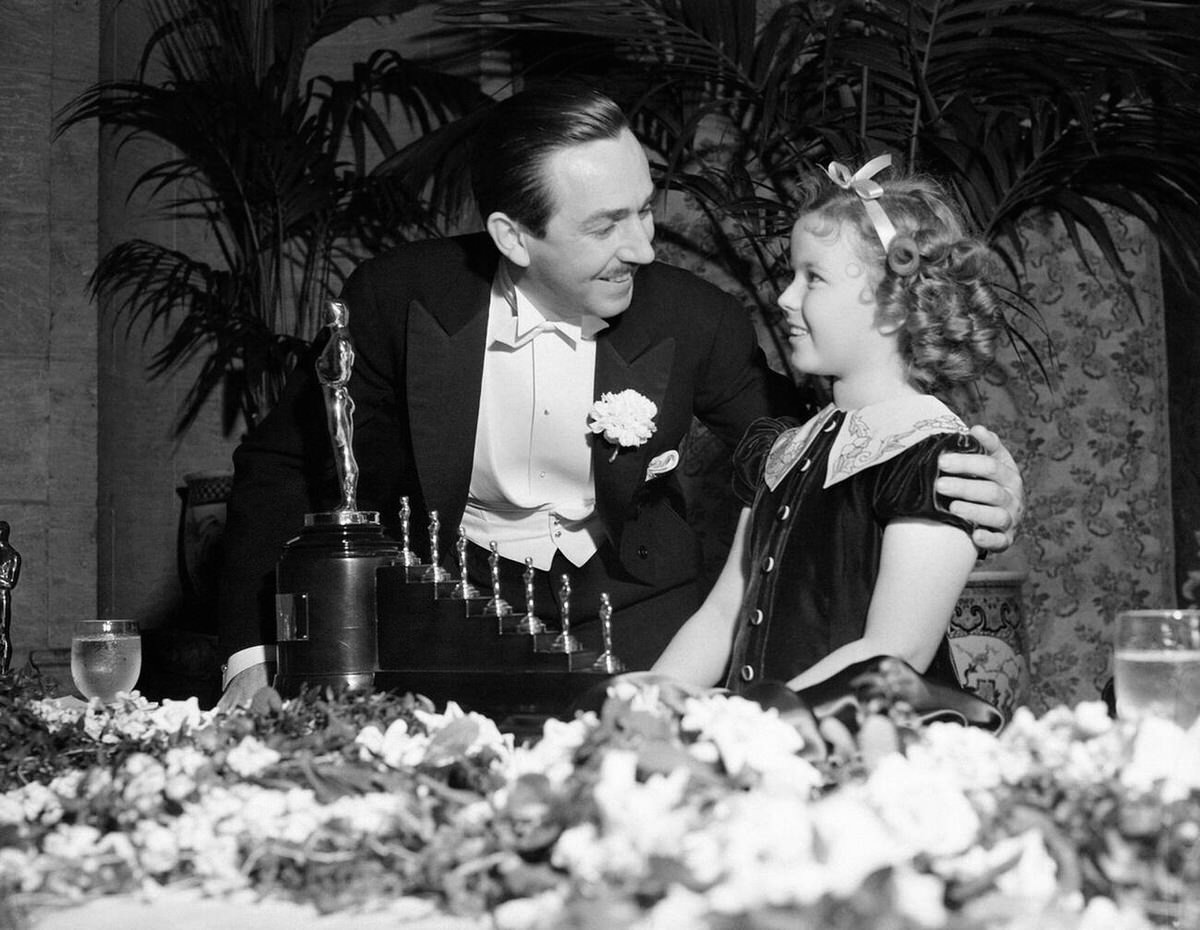 Shirley Temple and Walt Disney at the Academy Awards, 1935
