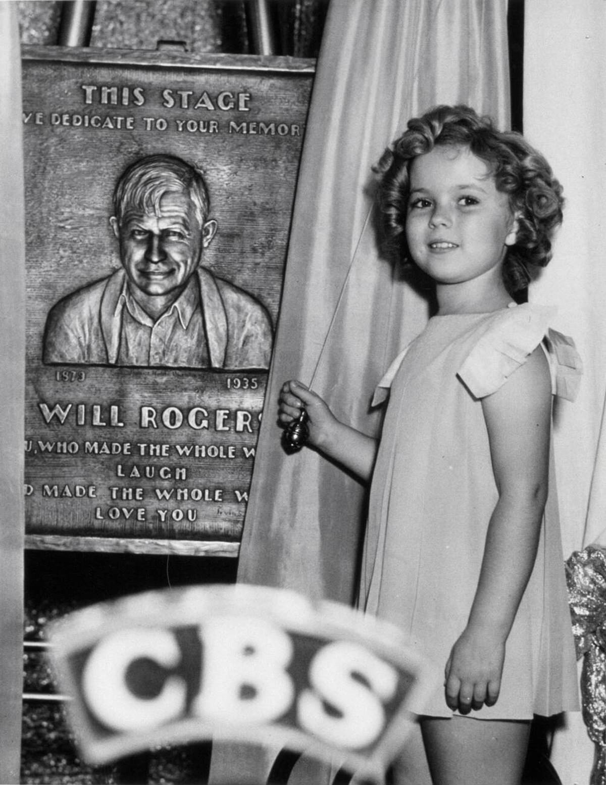 Shirley Temple at the Will Rogers dedication ceremony, 1935