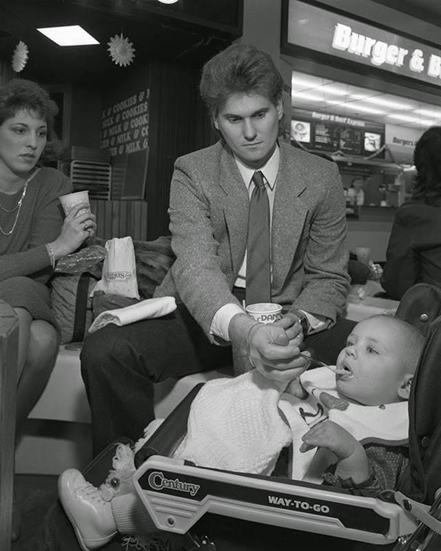 Inside the 1980s Shopping Malls: Everyday Life in Vintage Photos