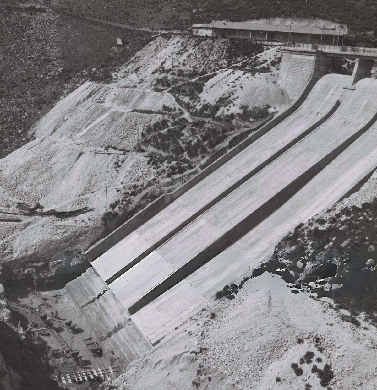 Carboj Dam in Sambuca, 1957