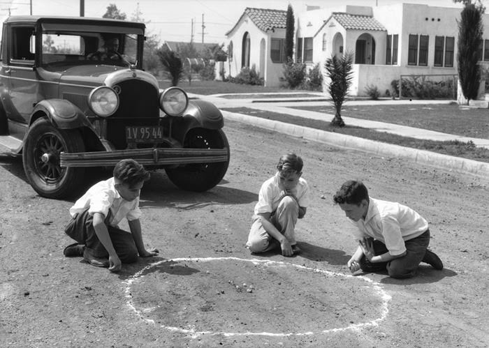 Street Safety Images from Los Angeles Warned Drivers to Watch for Children in the 1930s