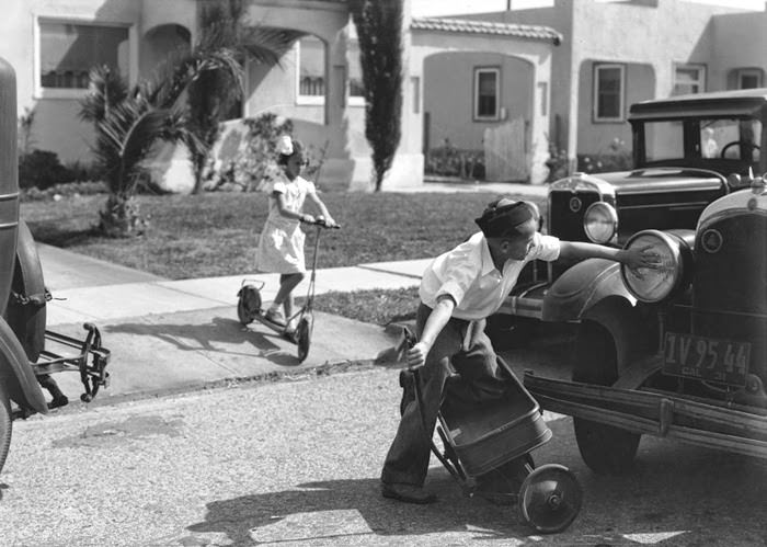 Street Safety Images from Los Angeles Warned Drivers to Watch for Children in the 1930s