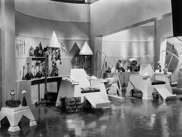 Beauty parlor set from the Emerald City, The Wizard of Oz, 1939