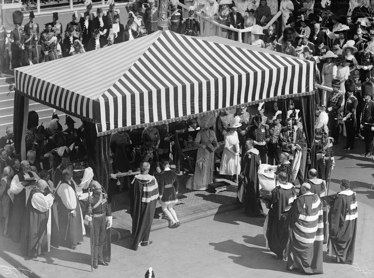Prince Edward paying homage to King George V at the Investiture of the Prince of Wales at Caernarfon Castle, 1911