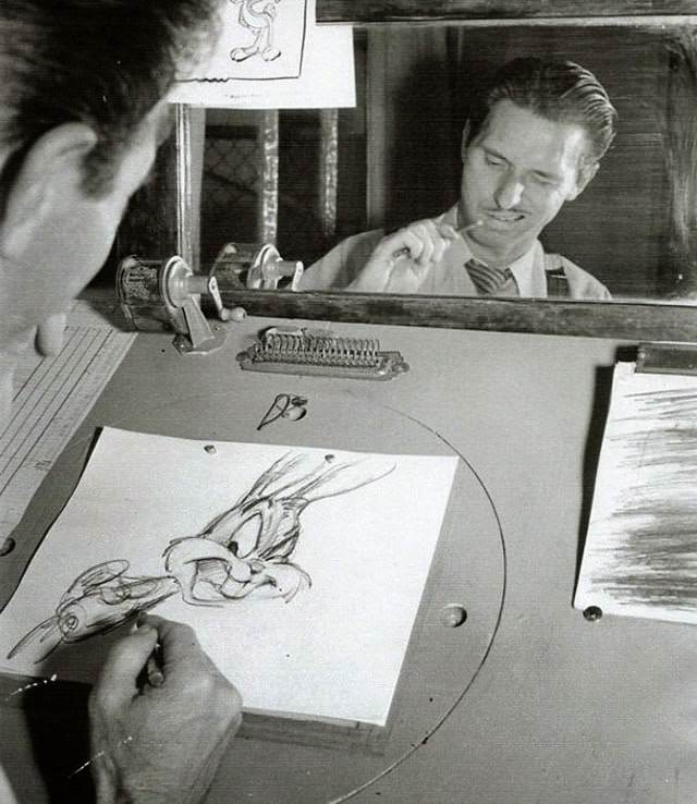 Hilarious Behind-the-Scenes Pictures of The Walt Disney Company Animators Practicing Expressions in Front of Mirrors