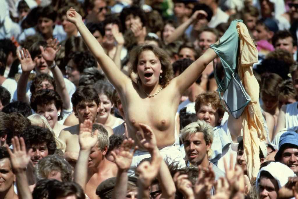 When 72,000 Voices Became One: The Historic Wembley Stadium Performance That Defined Live Aid