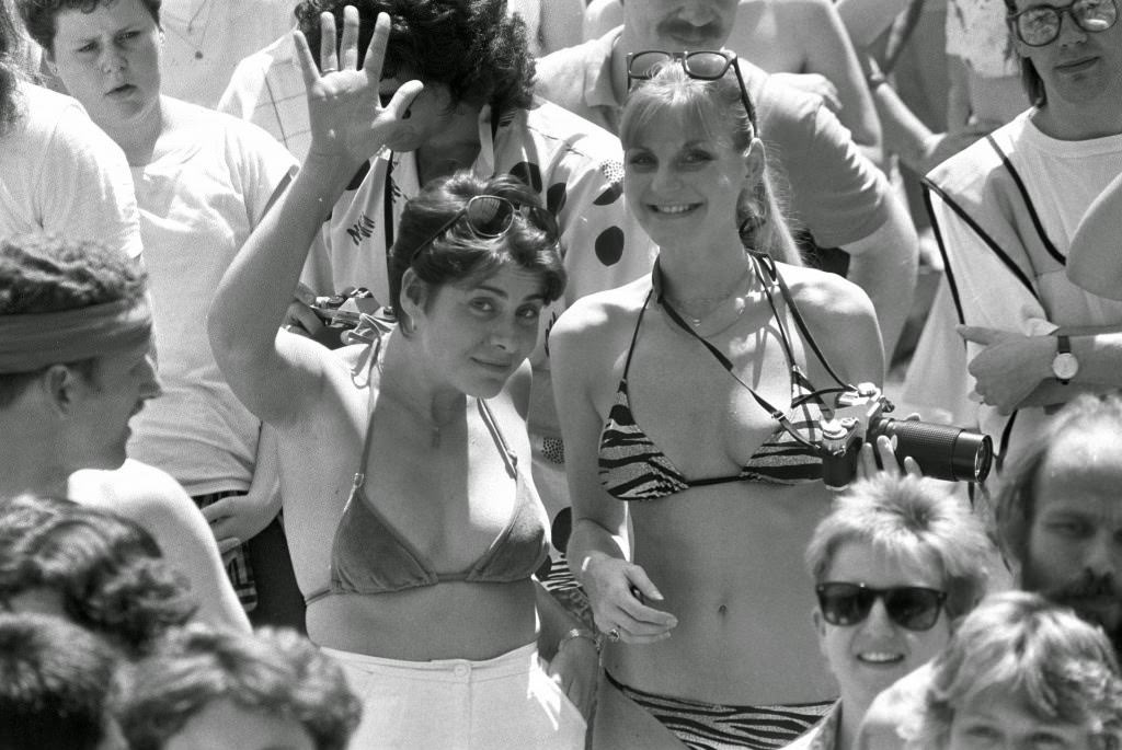 When 72,000 Voices Became One: The Historic Wembley Stadium Performance That Defined Live Aid