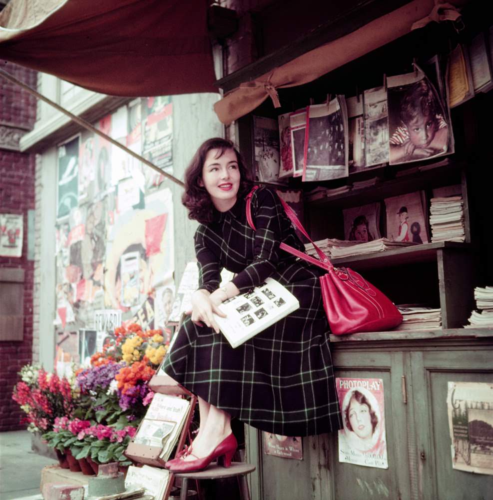 Vintage Photos of West Coast Youth in the 1950s Capture a Generation Full of Energy and Freedom