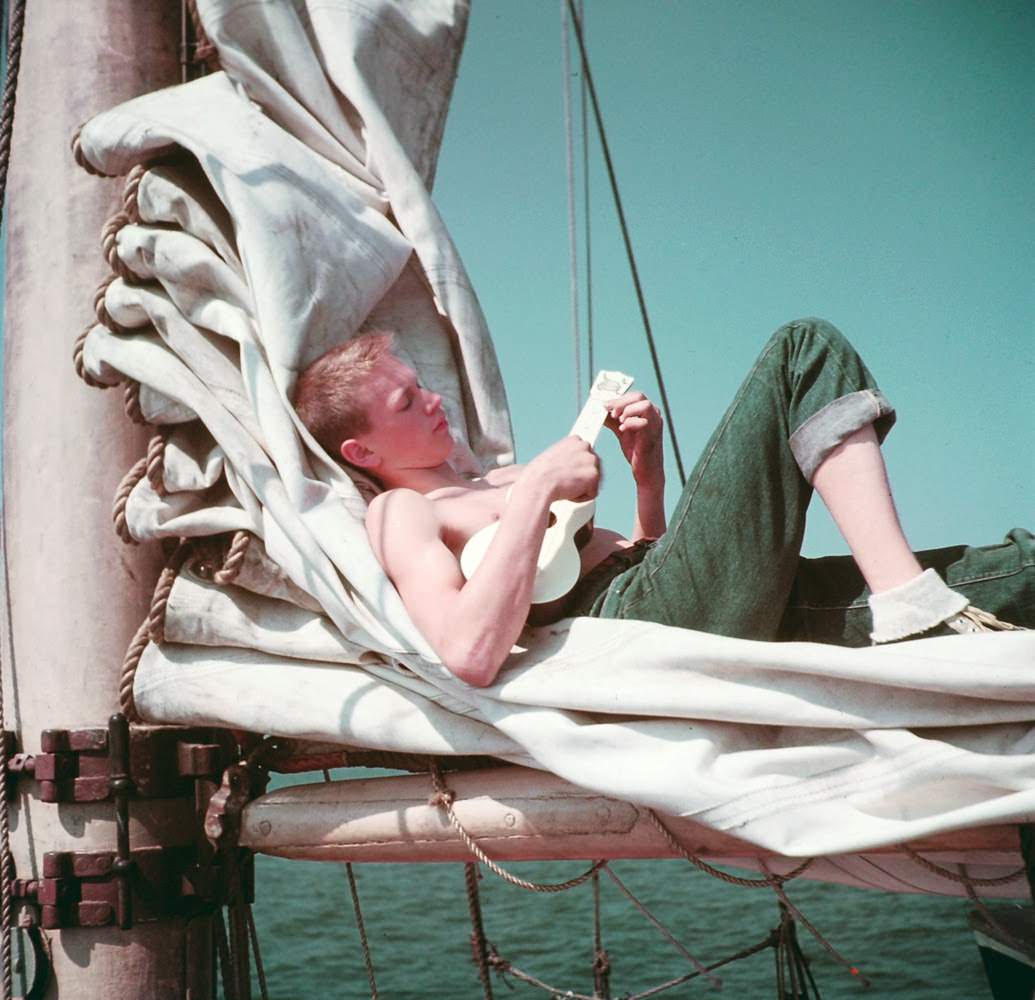 Vintage Photos of West Coast Youth in the 1950s Capture a Generation Full of Energy and Freedom