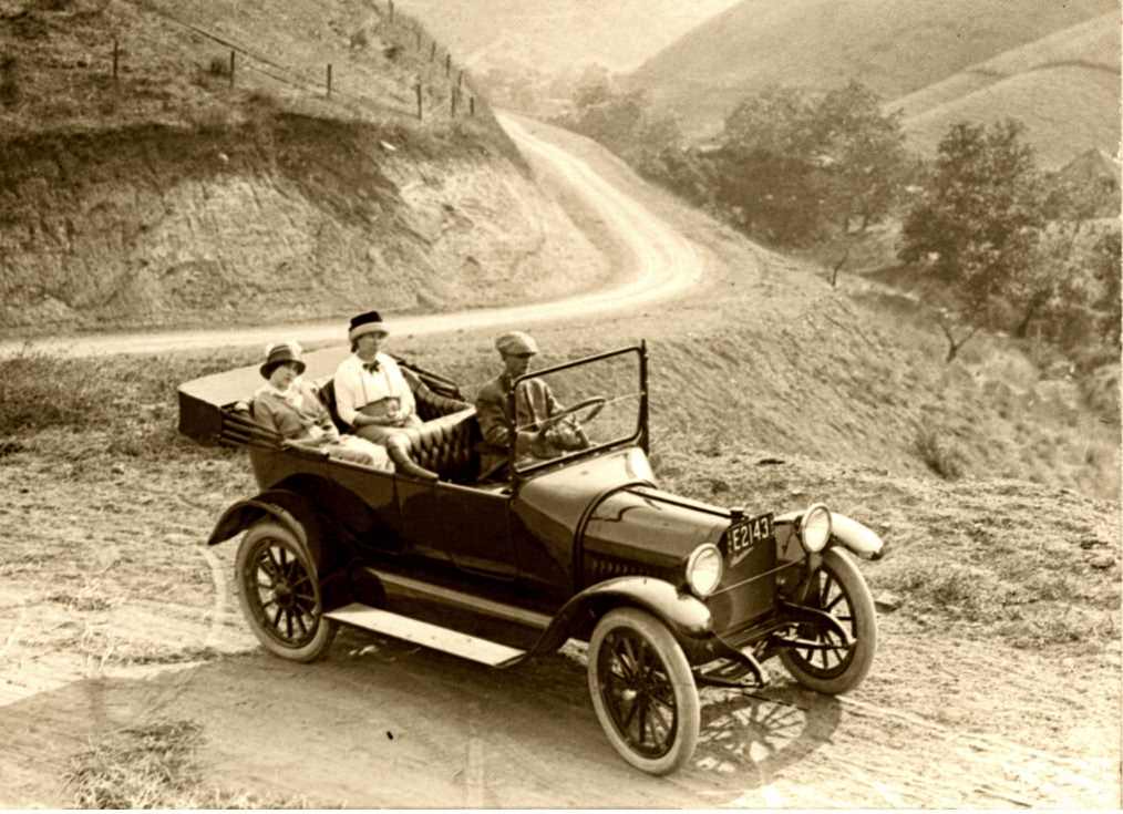 Driving on Turnbull Canyon in Whittier, 1914