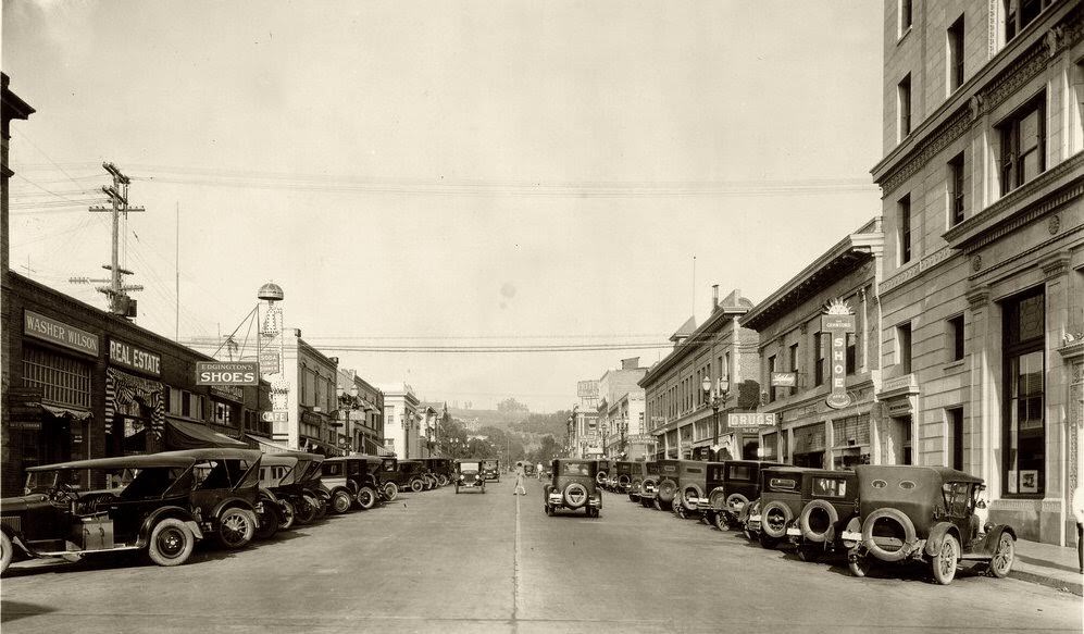 Philadelphia Street in Whittier, 1924