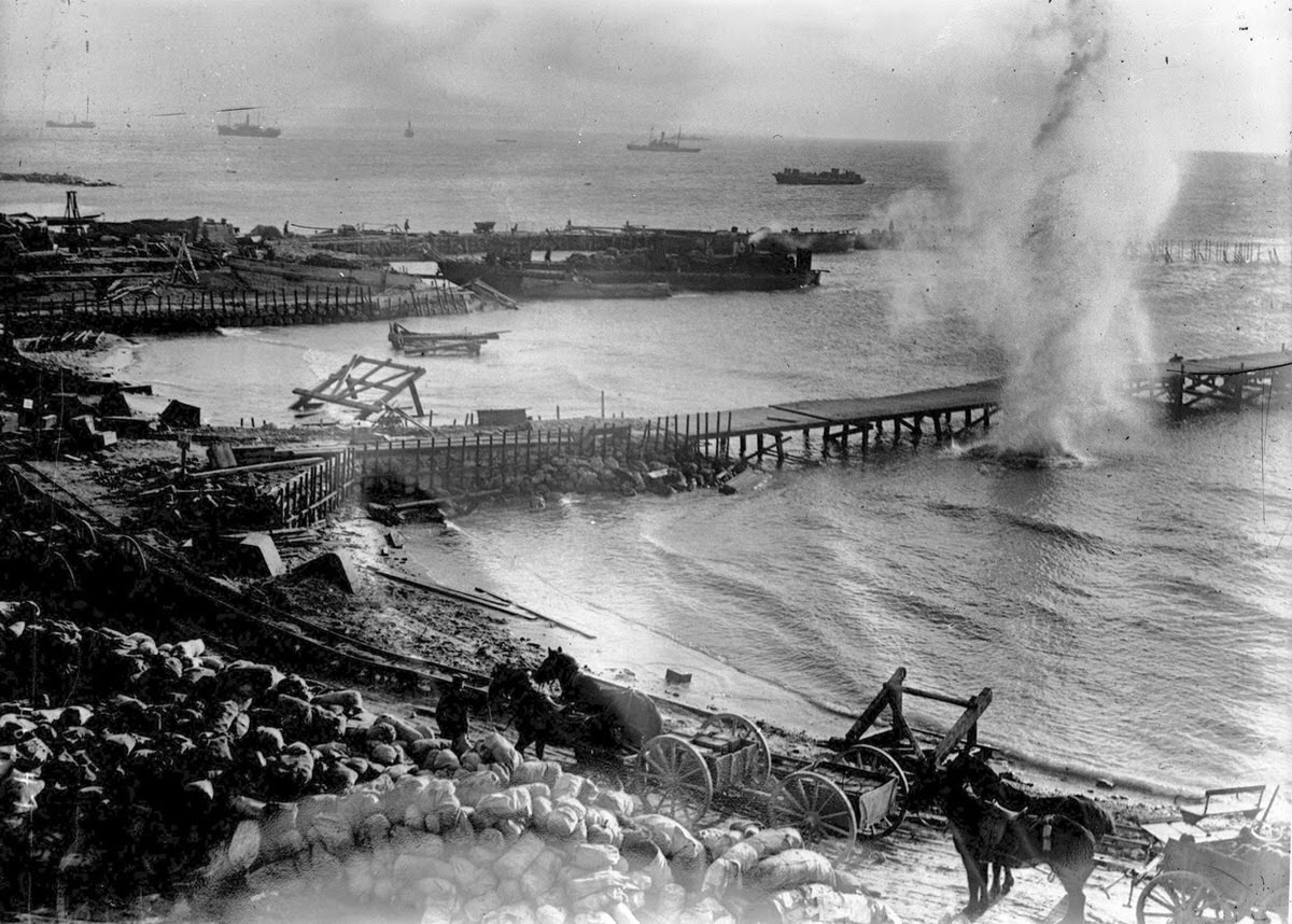 Evacuation of the Bay of Suvla during the Gallipoli campaign, 1915