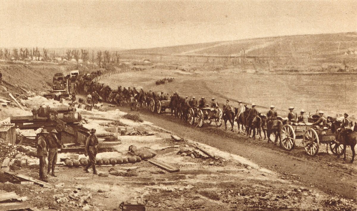 Ammunition column heading to the front, 1917