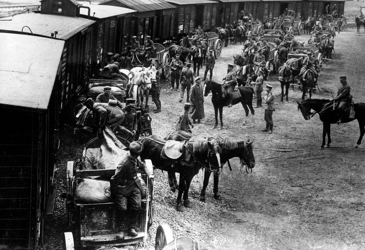 Munitions transport on the Western Front, 1917