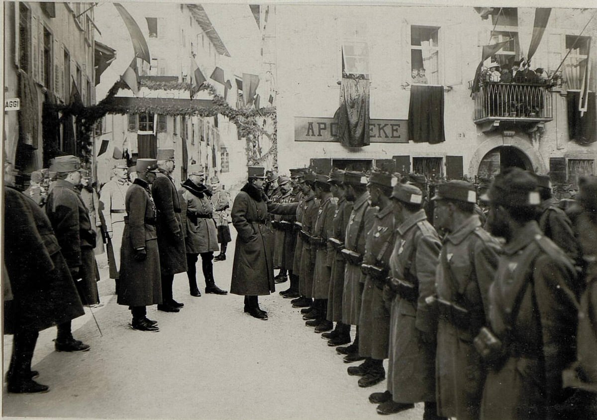 Kaiser Karl I in Vezzano, 1917