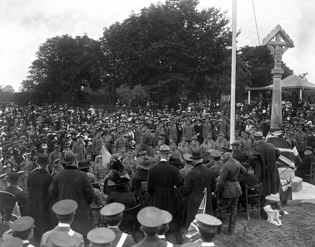 General Sir William Robertson unveiling a village war cross at Dalderby, 1916