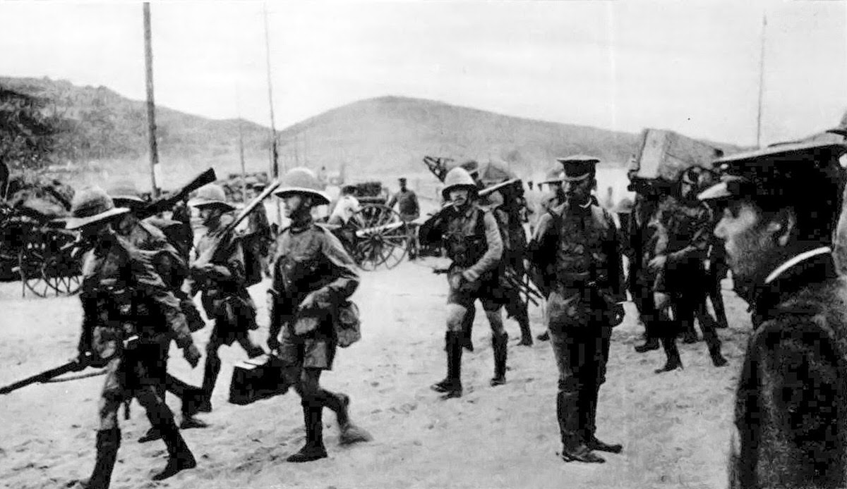 British troops landing to assist Japanese forces in capturing Tsingtao, 1914